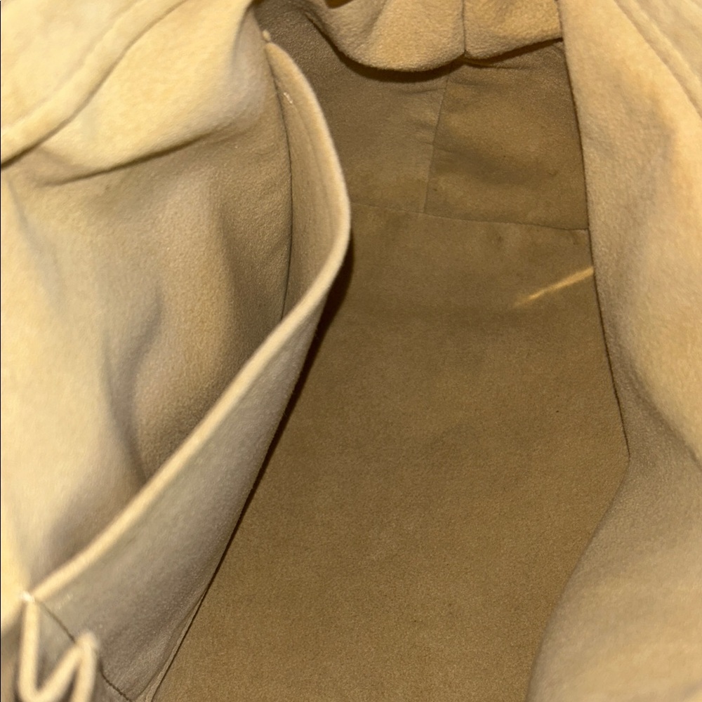Louis Vuitton Tan and Brown Monogram Shoulder Bag - Picture 16 of 16